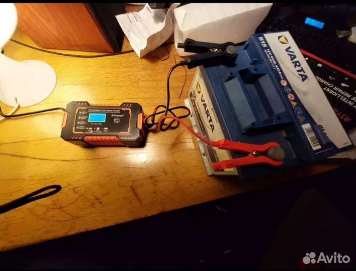 Автомобильное зарядное устройство