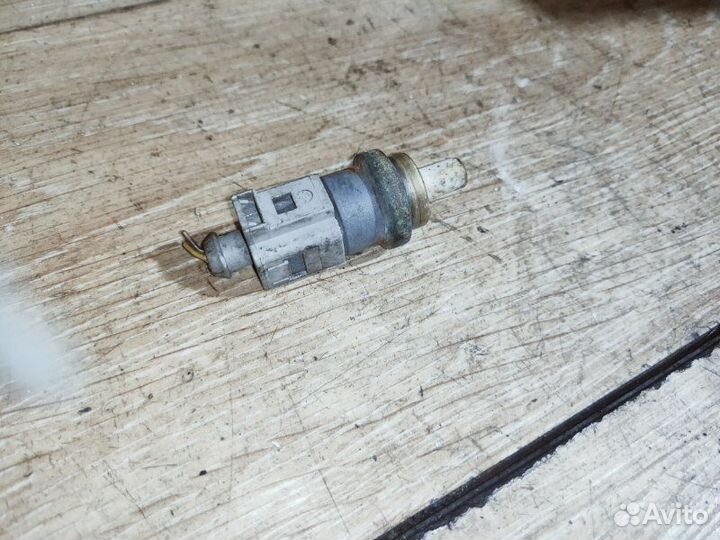 Датчик температуры охлаждающей жидкости Volkswagen