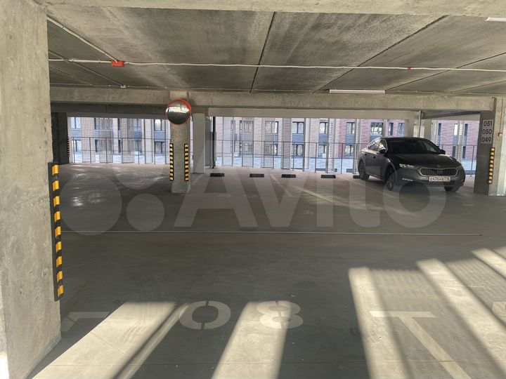 Машиноместо, 15 м²