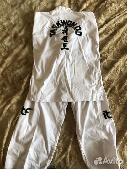 Кимоно (Каратэги ) бу