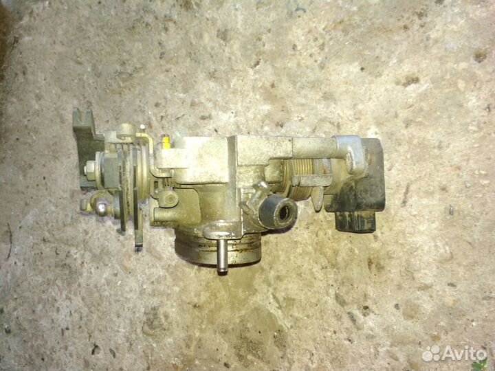 Дроссельная заслонка audi 100 c4 a6 c4