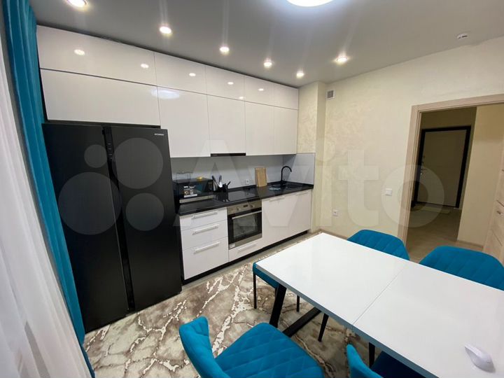 3-к. квартира, 84 м², 16/25 эт.