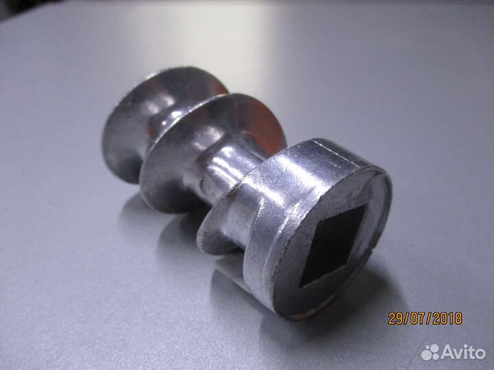 Шнек для мясорубки Bosch арт. BS009