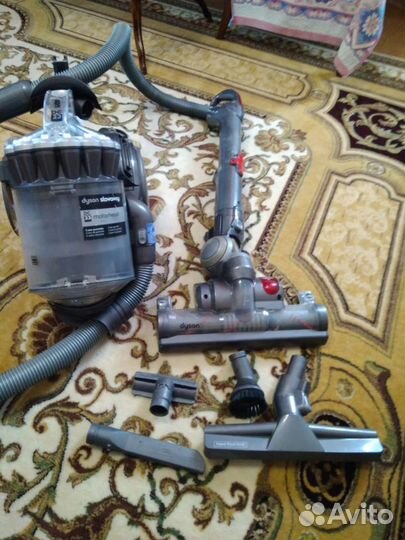 Пылесос Dyson DC23 motorhead