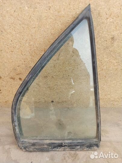 Форточка двери задняя правая Mitsubishi Lancer 9