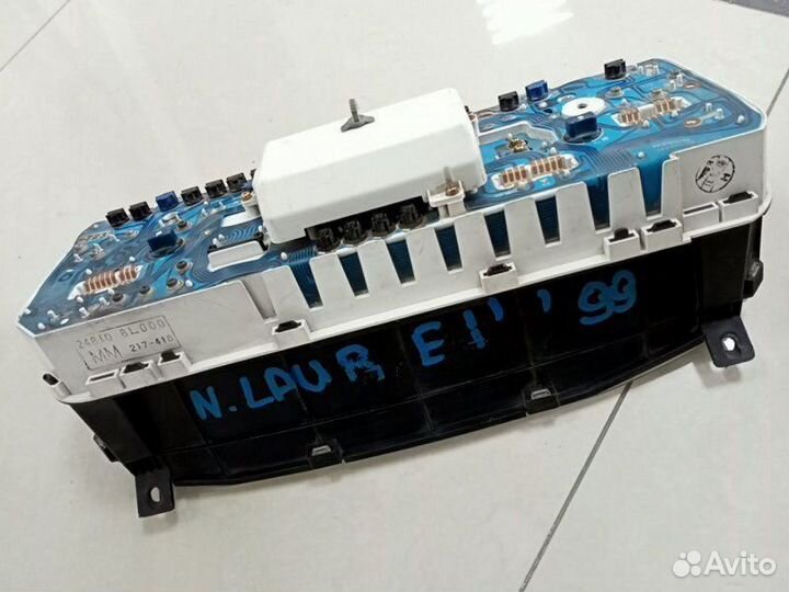 Панель приборов Nissan Laurel GC-35 RB25DE 1999