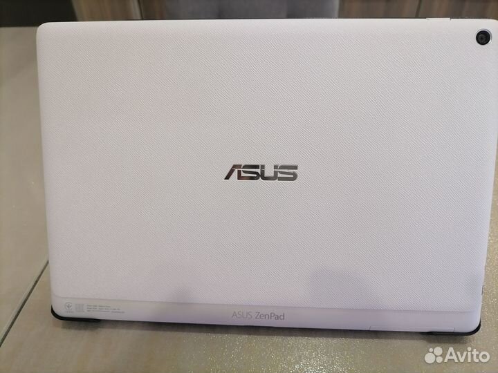Планшет Asus Zenpad P021