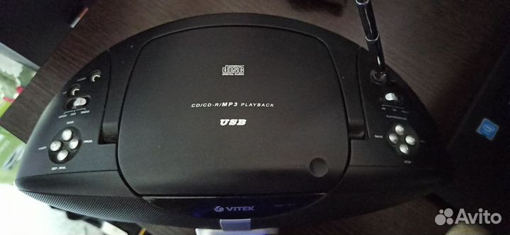 CD,MP 3, USB,Radio проигрыватель