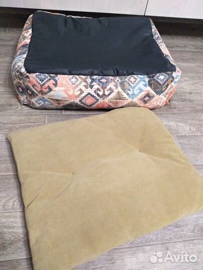 Лежанка для собак