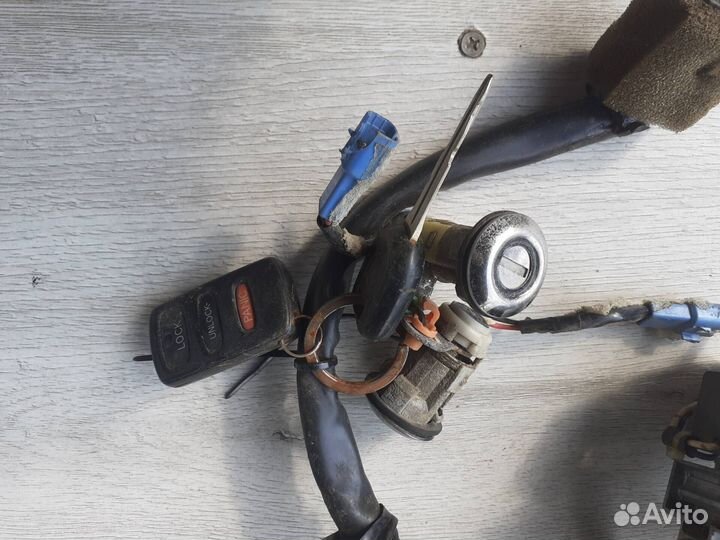 Замок зажигания Mitsubishi Pajero/Montero