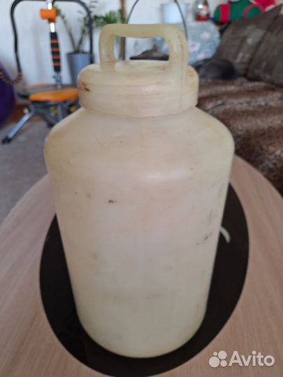 Канистра пластиковая б.у