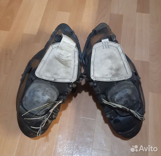 Комплект фар Voyager/Caravan/Town&Country