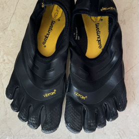 Vibram fivefingers 42 кроссовки