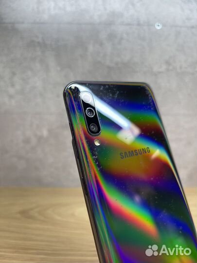 Samsung Galaxy A50, 4/64 ГБ