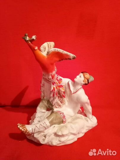 Статуэтка Иванушка и Жар-птица. лфз