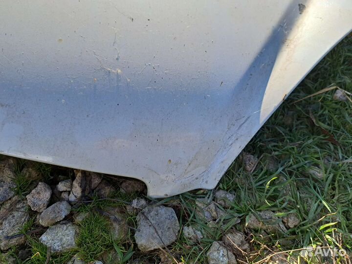 Капот на Nissan Skyline v35