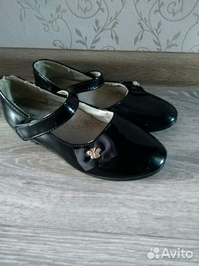 Туфли для девочки 2 пары