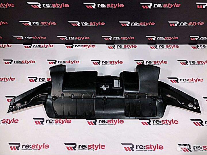 Накладка под капот Toyota Land Cruiser 200 с16г