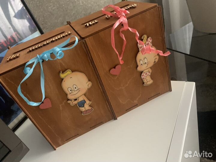 Коробки для сбора денег на мальчика и девочку