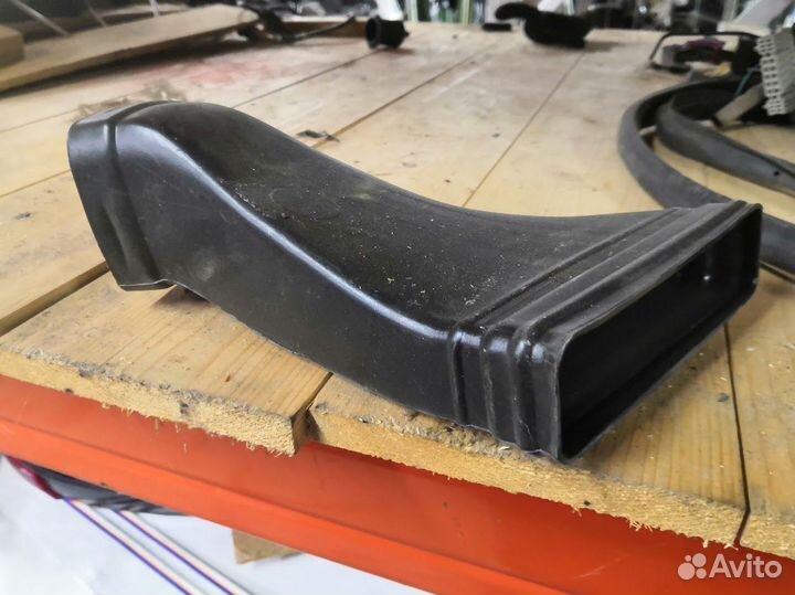 Воздуховод задний левый Bmw X5 E70