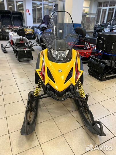 250 tiksy люкс Снегоход Витринный