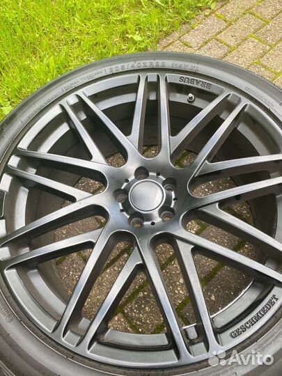 Kinforest KF-550 305/40 R22