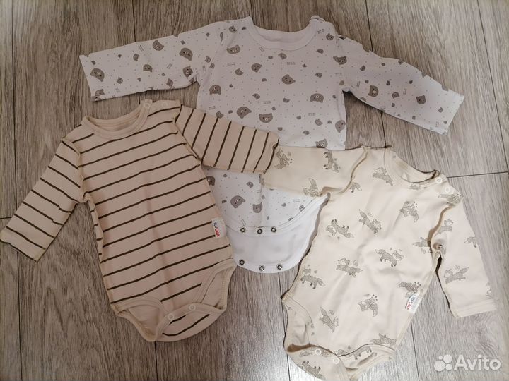 Одежда для малыша пакетом до 3 месяцев
