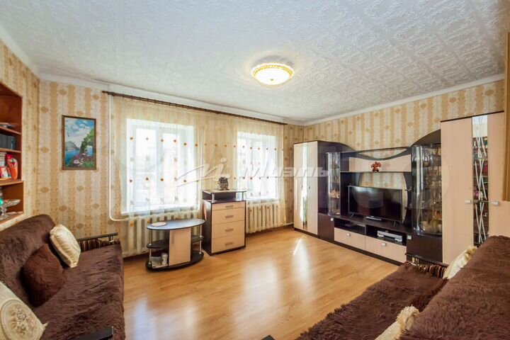 Дом 100 м² на участке 5 сот.