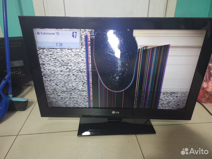 Телевизор LG 32CS560 (Разбор)(По запчастям)