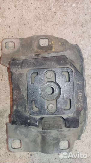 Опора подушка АКПП МКПП форд фокус 2 оригинал