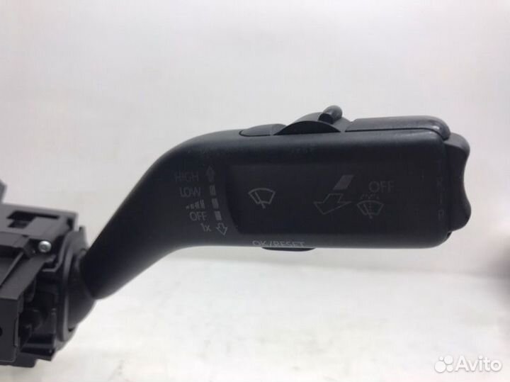 Подрулевой переключатель Volkswagen Passat B6 2.0