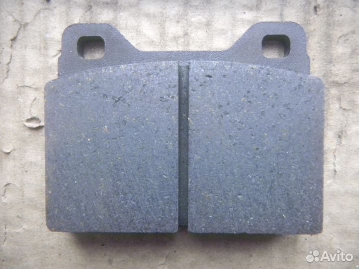 J.571235J Колодки торм. пер. Volvo 140/ 240 66-93