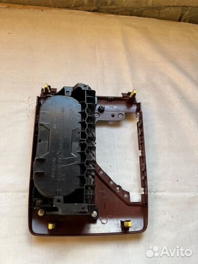 Накладка центральной консоли Toyota Camry V50