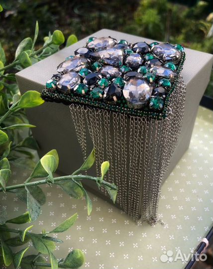 Брошь-погон