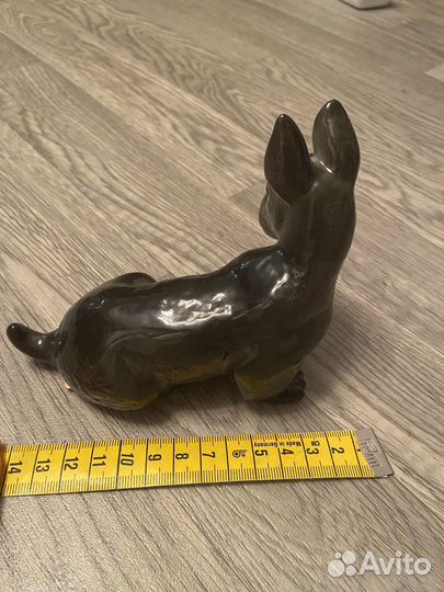 Собака скотчтерьер фарфор