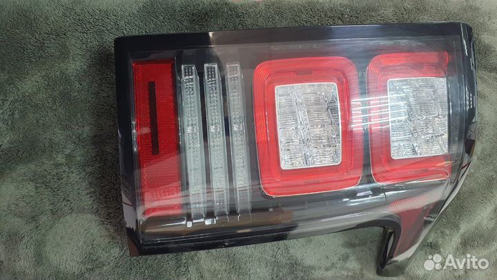 Задняя правая фара Range Rover