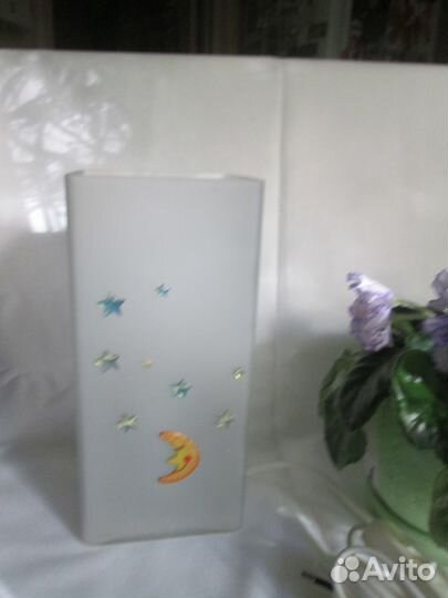 Светильники настольные в детскую комнату