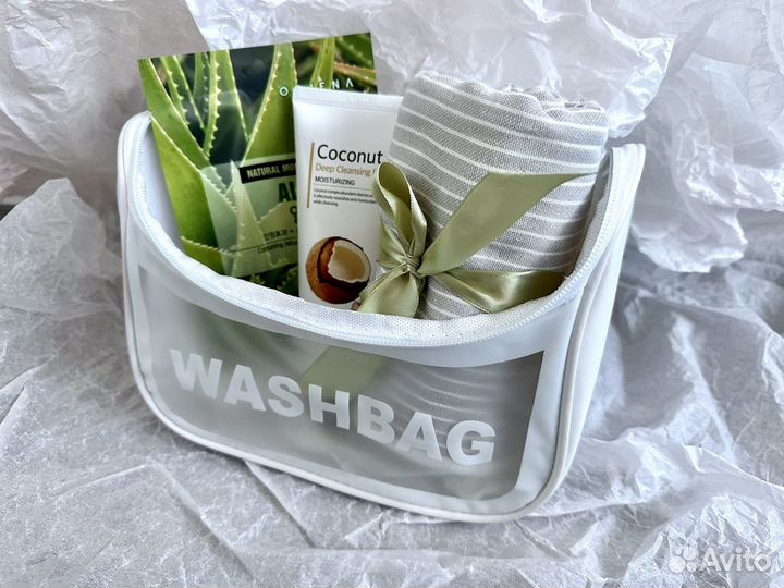 Подарочный набор косметики washbag