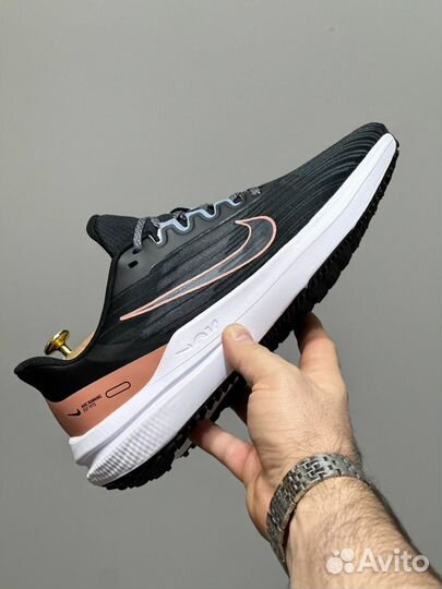 Кроссовки Nike Air Zoom Winflo 9