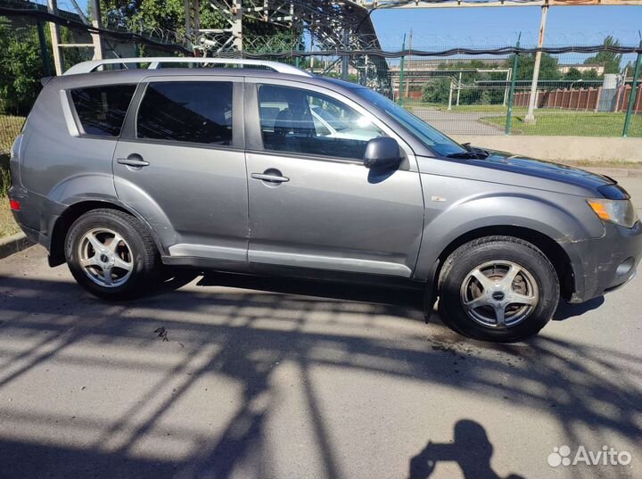 Mitsubishi Outlander 2.4 CVT, 2008, 200 000 км