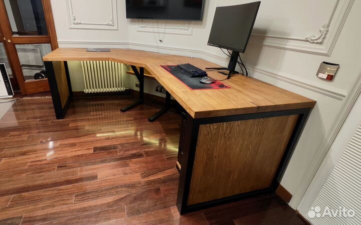 Многофункциональный угловой умный стол