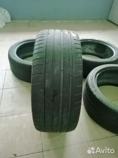Michelin Agilis 225/40 R18 30K