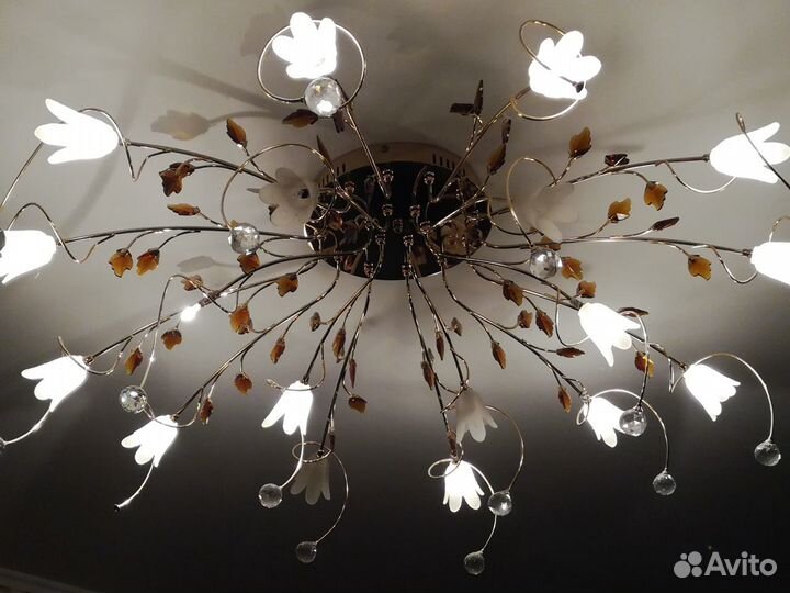 Люстра большая