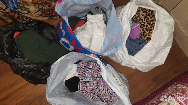 Вещи пакетом много