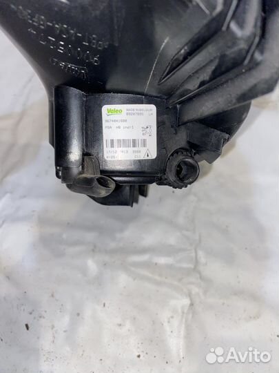 Peugeot 308 11- Туманка левая 377