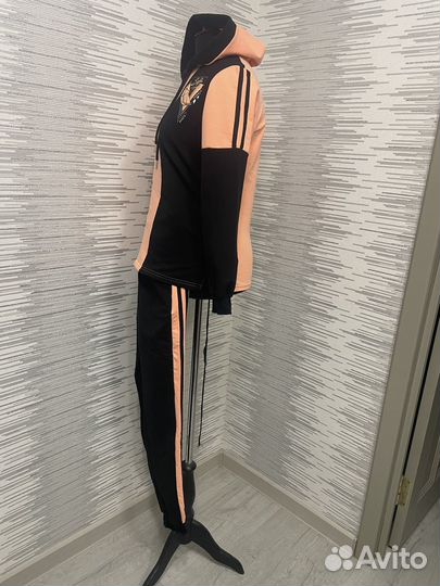 Спортивный костюм на 50 р