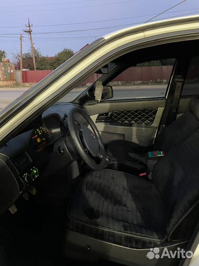 LADA Priora 1.6 МТ, 2011, 200 000 км