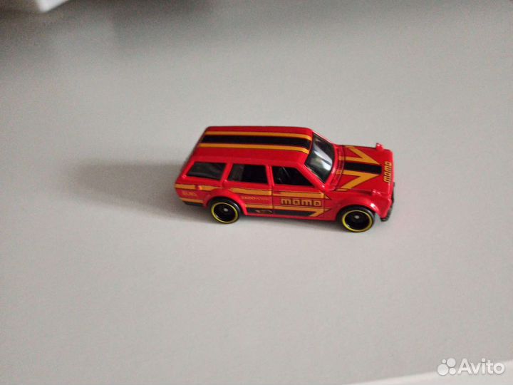 Hot wheels машинки