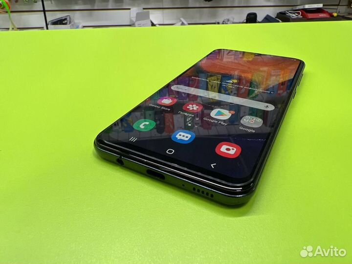 Samsung Galaxy A50, 4/64 ГБ