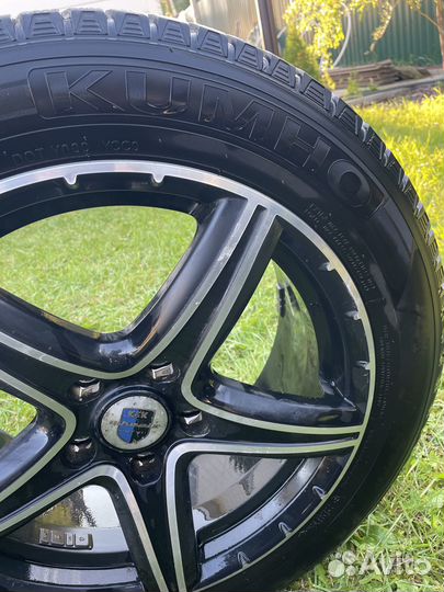 R17 Kumho I'Zen KW31 215/55, PCD 5x105 DIA 55